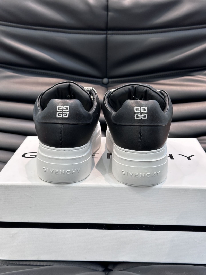 Givenchy Sneakers